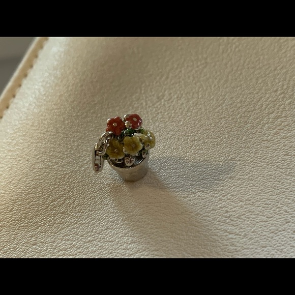 Flower Pot Charm - Picture 2 of 2